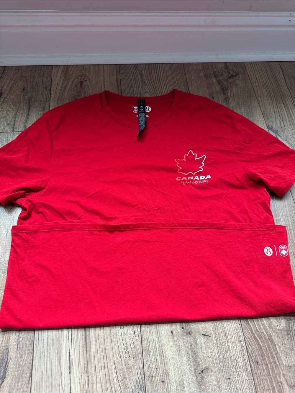 lululemon athletica Red Canada Maple Leaf Crew Tee